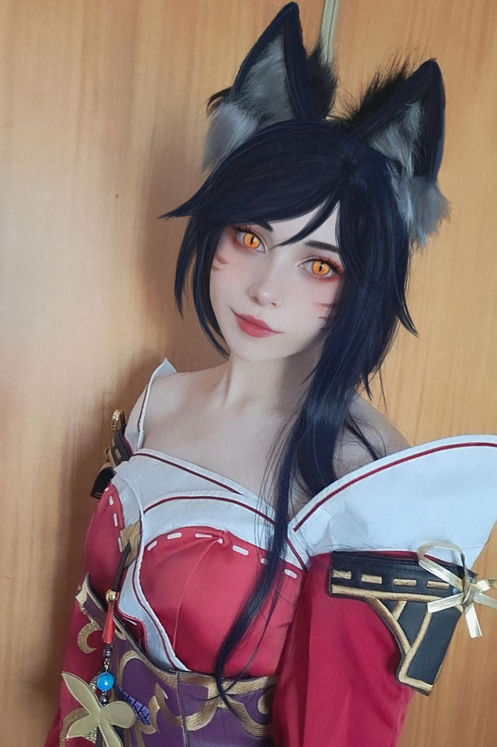 Cosplay Ahri của vesani.cos : r/AhriMains