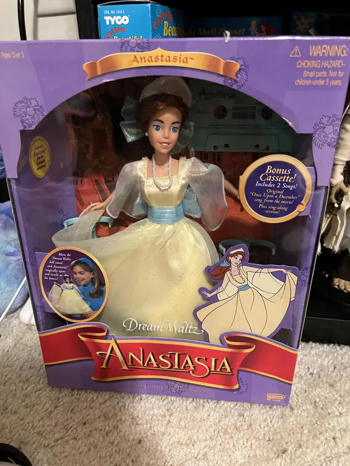Búp bê Anastasia! Mình có con đầu tiên hồi nhỏ và giờ mình phải có lại nó  thôi! : r/Dolls
