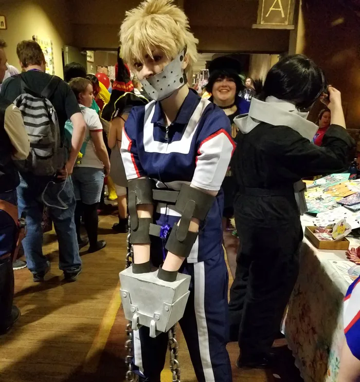 Một trong những bộ cosplay tuyệt nhất mà tôi từng thấy cho anime này!  (Không phải tôi nhưng tôi nghĩ mọi người sẽ đánh giá cao bộ cosplay của  người này) :