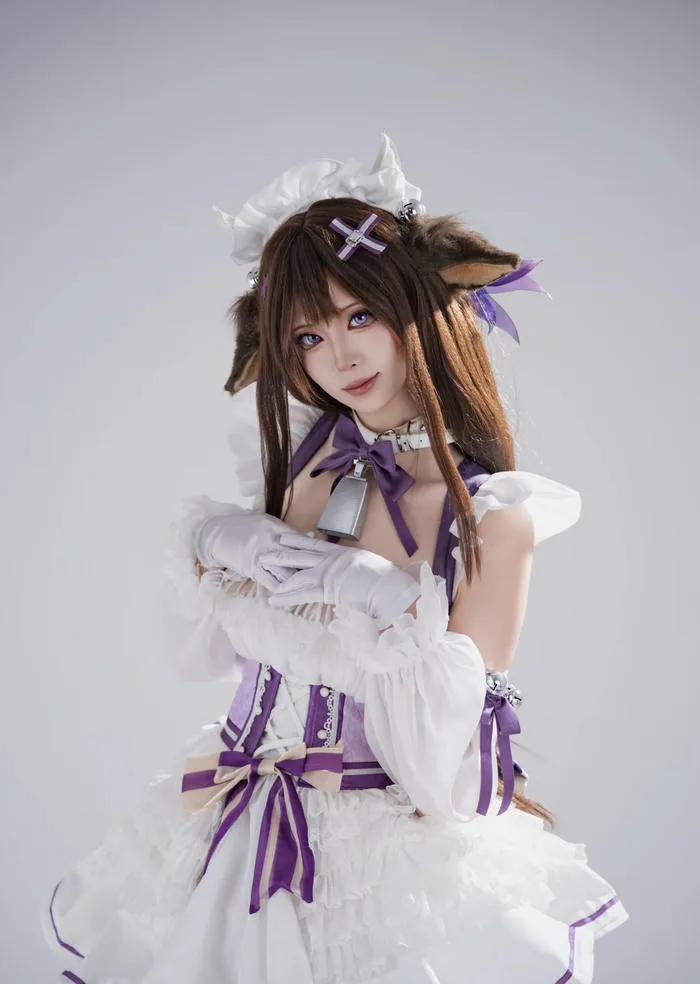 Tận hưởng 147+ ảnh cosplay bò sữa sexy với body nóng bỏng