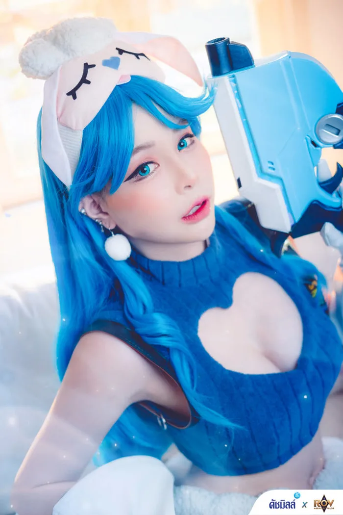 Màn cosplay “bỏng” mắt của siêu xạ thủ “dựng pháo” Celica game Liên Quân  Mobile