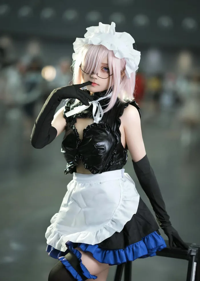 Mê tít với 111+ ảnh cosplay hầu gái cực quyến rũ, gợi cảm