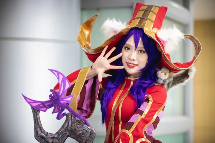 LULU COSPLAY | Day 1 at the 2018 World Championship Group St… | Flickr