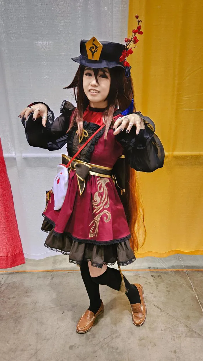 Mình vừa làm một bộ đồ cosplay Hu Tao theo phong cách lolita :  r/Genshin_Impact