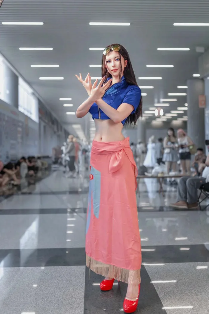 Kho 172+ ảnh cosplay Robin đẹp cuốn hút cho fan One Piece