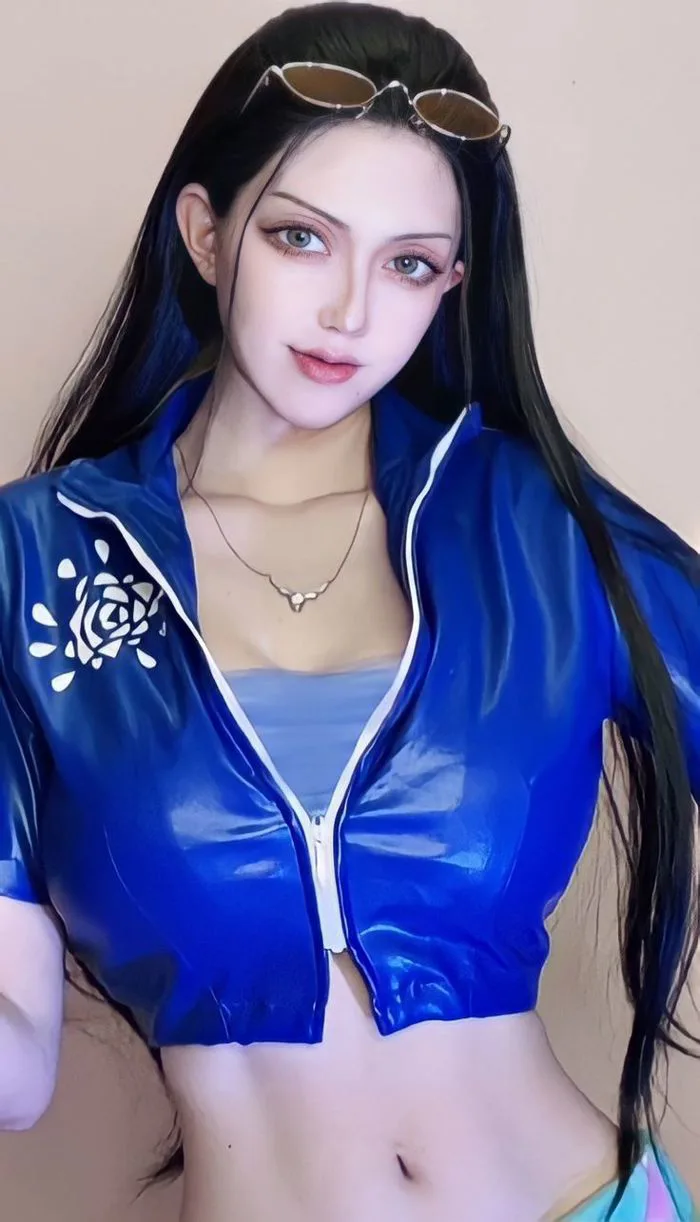 Robin cosplay