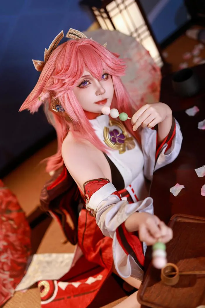 Yae Miko cosplay bởi vợ tôi (@miyuki_cosplay1) : r/Genshin_Impact