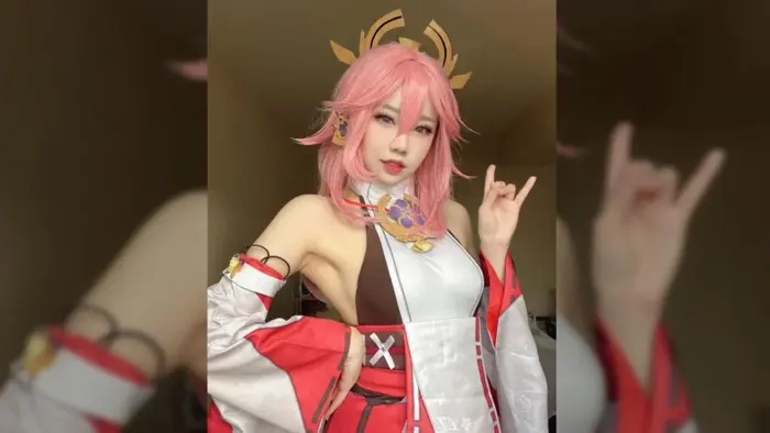 Tsikyo's adorable Yae Miko cosplay brings your waifu to life | ONE Esports