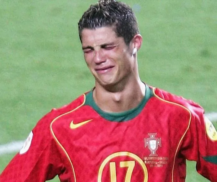 📸 The 10 most legendary Cristiano Ronaldo memes 🎭 - Yahoo Sports