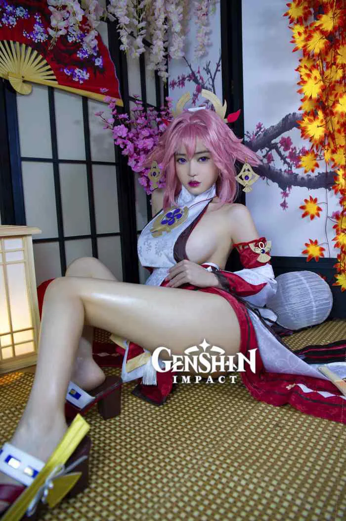 Chiêm ngưỡng bộ ảnh cosplay Yae Miko 'bỏng mắt' của game thủ người Việt