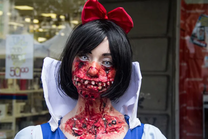 hình ảnh : Đỏ, Lễ hội, màu, Quần áo, tử vong, Cosplay, lễ hội, thây ma,  Khủng bố, Trang phục, Zumbie, Phù thủy, Helloween 5184x3456 - - 1028144 -  hình ảnh đẹp - PxHere