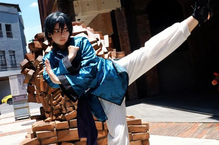 Ảnh cosplay Itoshi Rin (系師凛) của tớ, phiên bản trang phục Trung Quốc! :  r/BlueLock