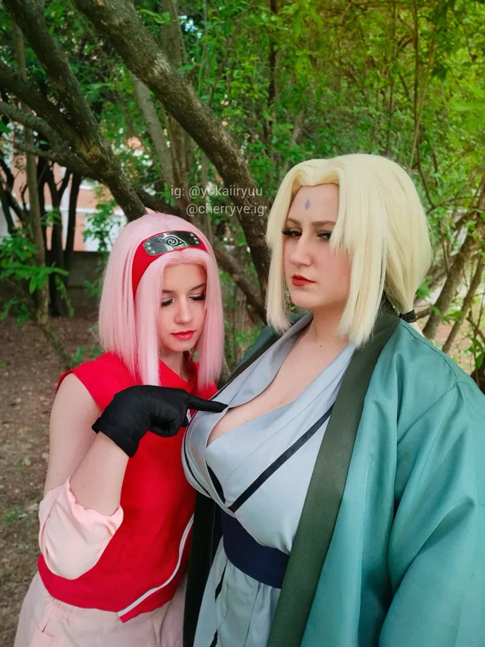Cosplay Sakura và Tsunade : r/Naruto