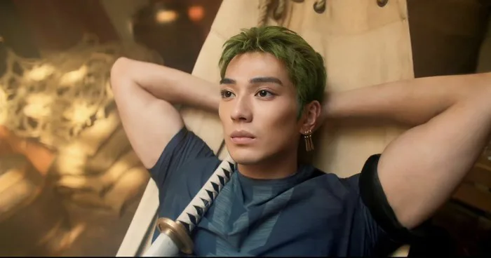 Mỹ nam Việt được khen giống Zoro (One Piece) đến ngỡ ngàng, còn trổ tài  cosplay khiến khán giả thích thú