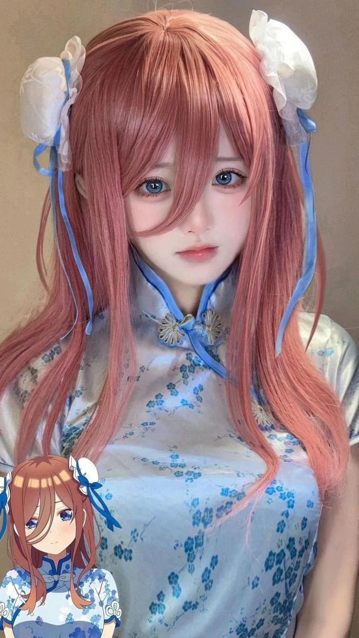 anh-cosplays-miku-1