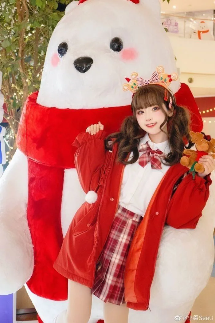 Adorable Christmas Cosplay | Doraemon, Nữ thần, Chụp ảnh